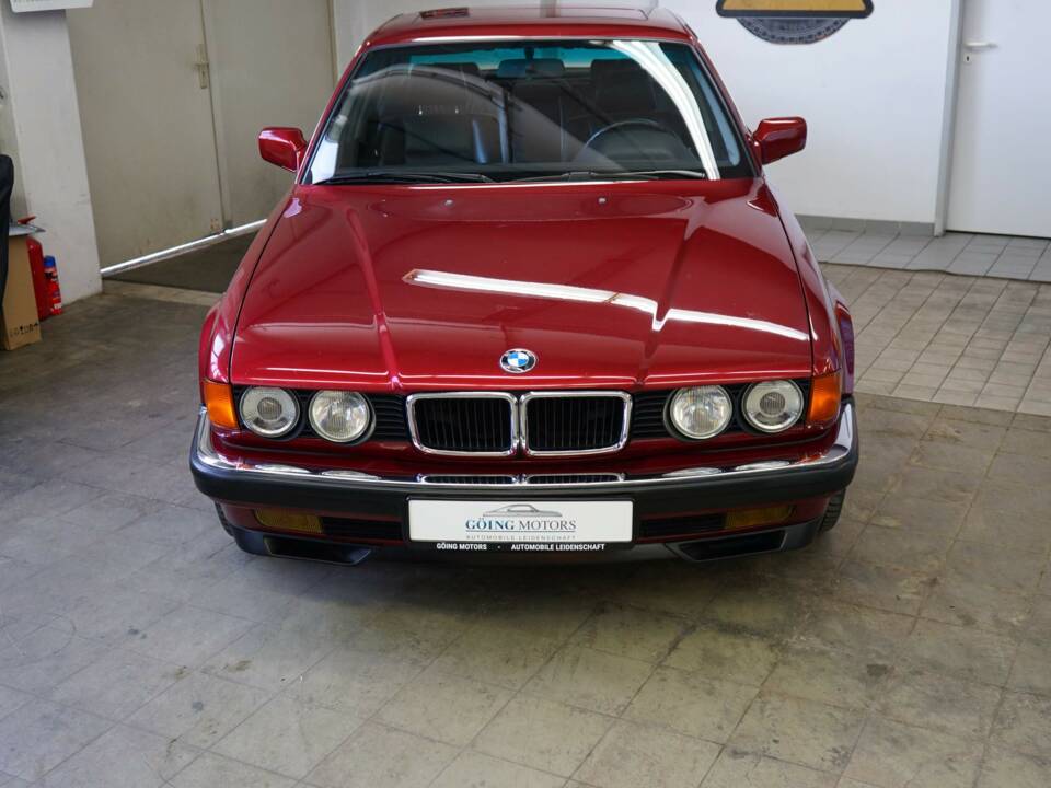 Bild 5/33 von BMW 750i (1991)