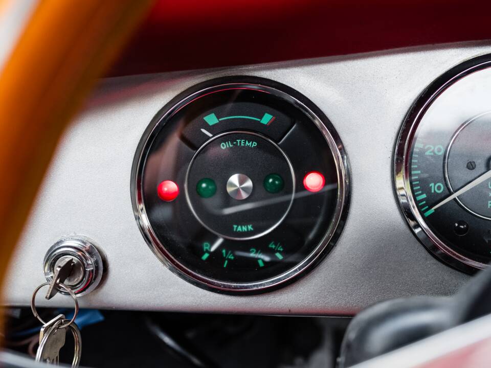 Image 30/48 of Porsche 356 C 1600 (1964)