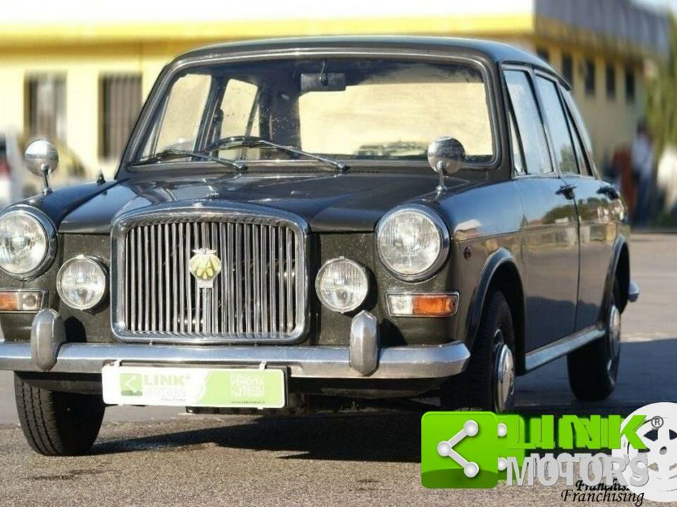 Image 2/10 of Vanden Plas 1300 (1983)