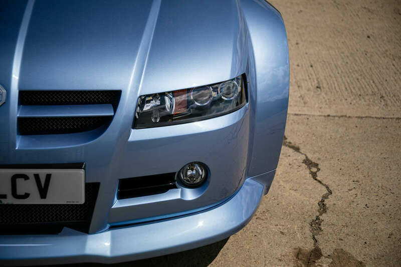 Image 33/41 of MG XPower SV (2007)