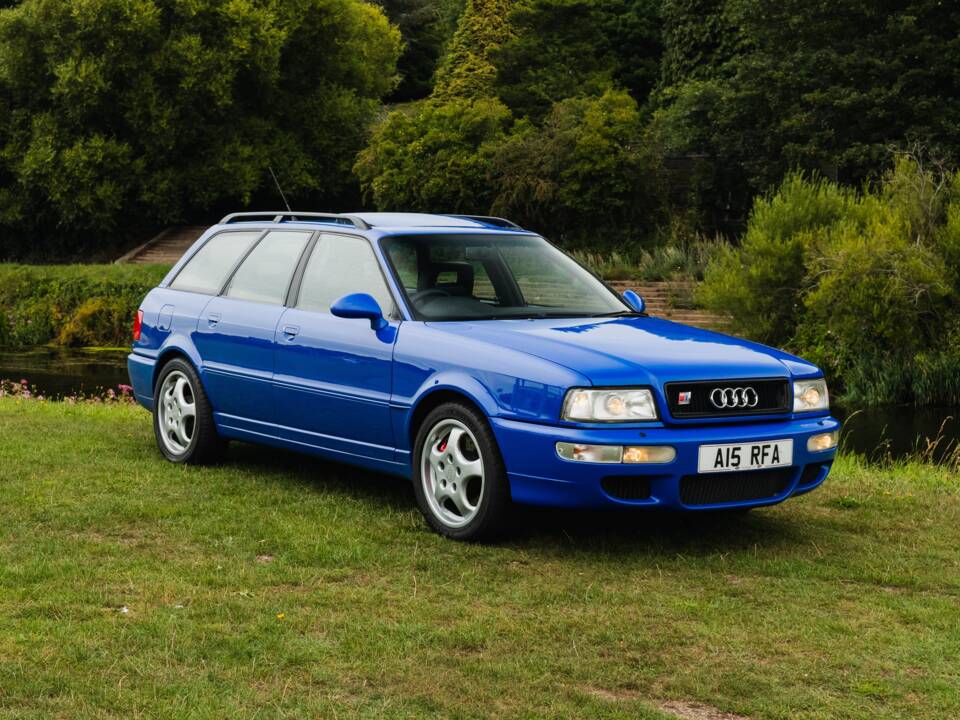Image 7/45 of Audi RS2 Avant (1994)