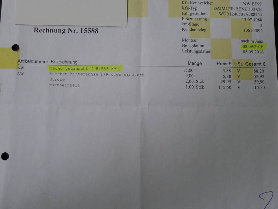 Image 3/33 of Mercedes-Benz 300 CE (1988)