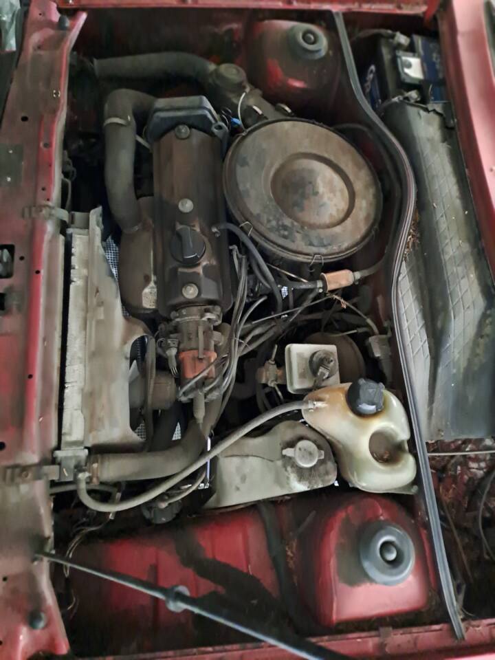 Bild 10/10 von Volkswagen Polo II Steilheck 1.0 (1984)