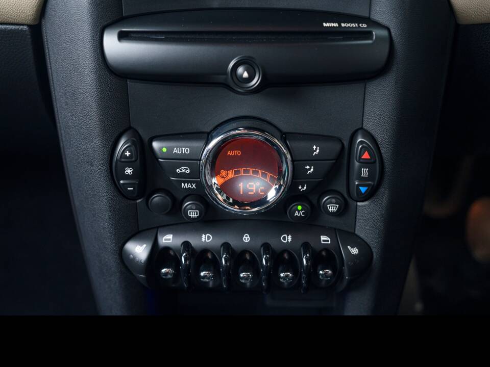 Image 19/24 of Mini Cooper (2012)