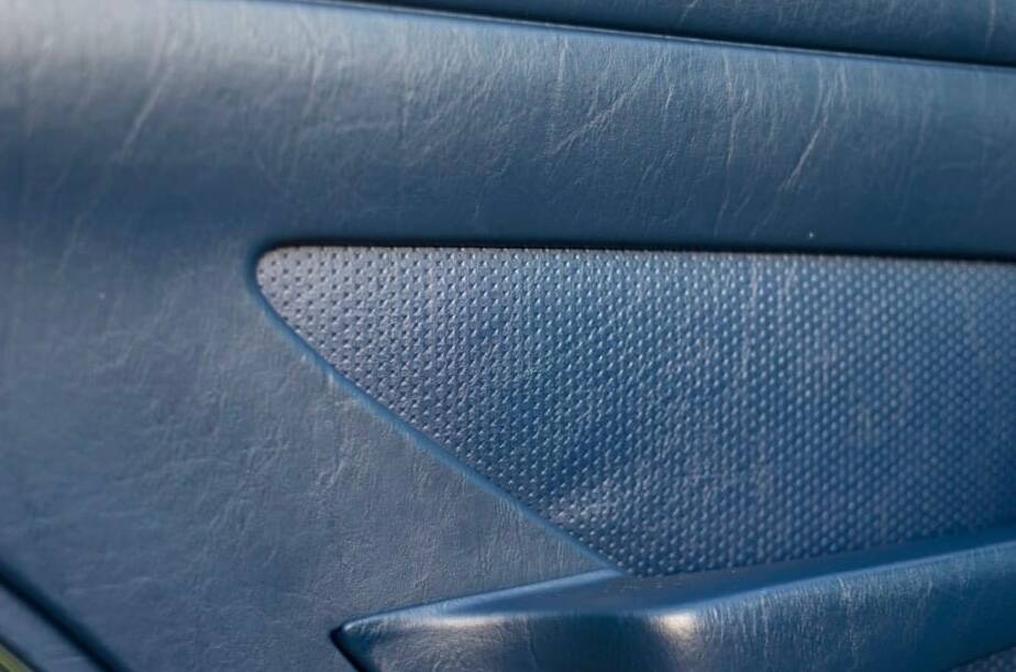 Image 99/100 of Mercedes-Benz 500 SEL (1983)