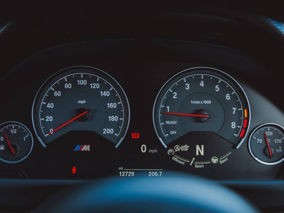 Immagine 30/39 di BMW M3 CS (2019)