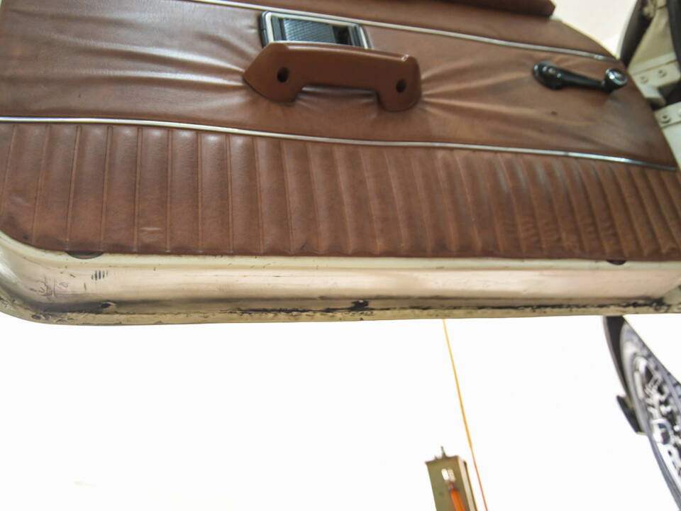 Image 48/50 of MG MGB GT V8 (1975)