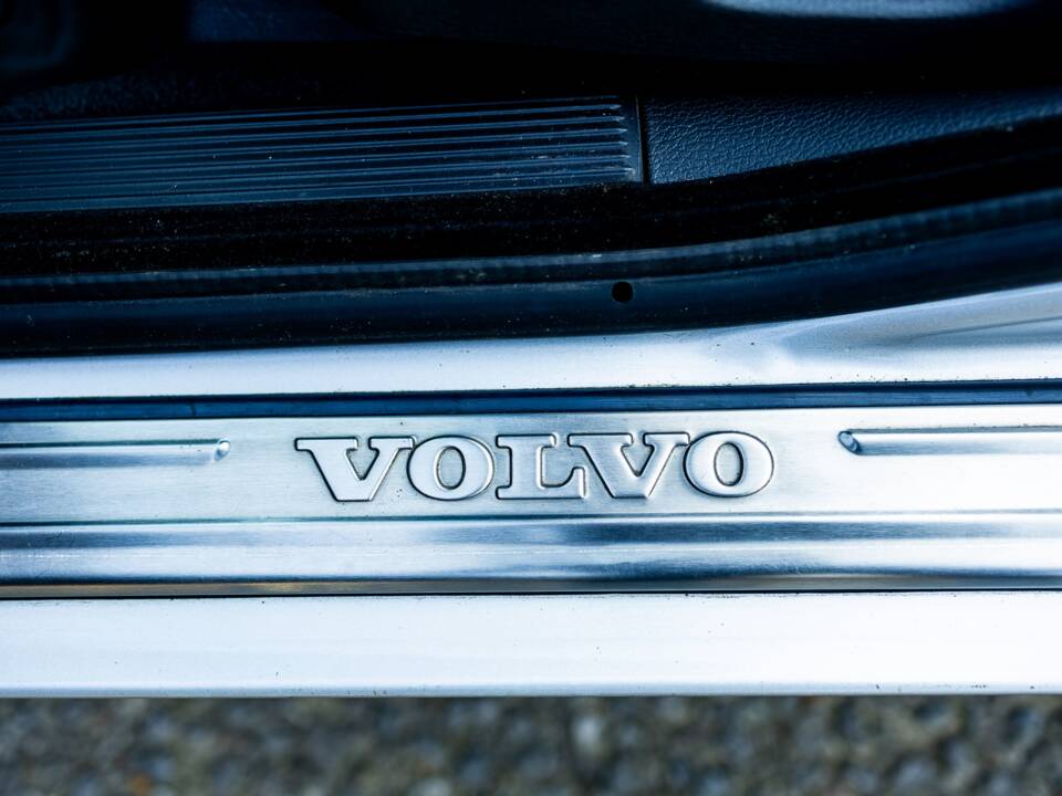 Image 33/48 of Volvo C70 2.0 T (2001)