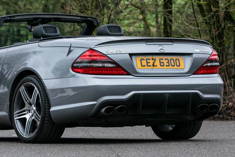 Image 11/41 de Mercedes-Benz SL 63 AMG (2008)