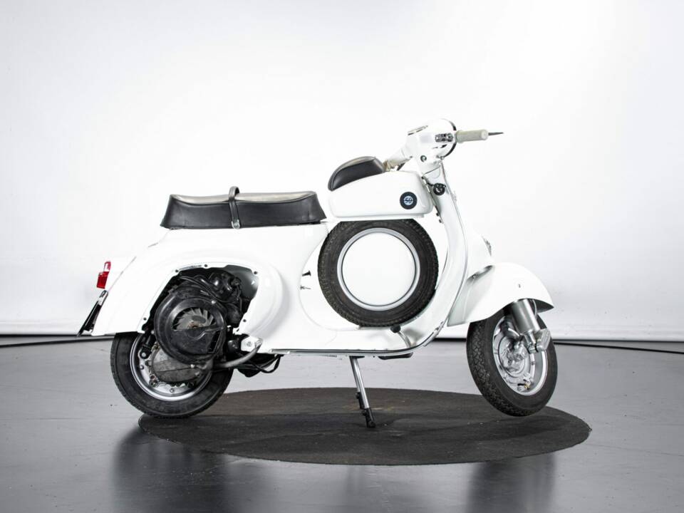 Image 5/49 of Piaggio Vespa 50 SS (1966)