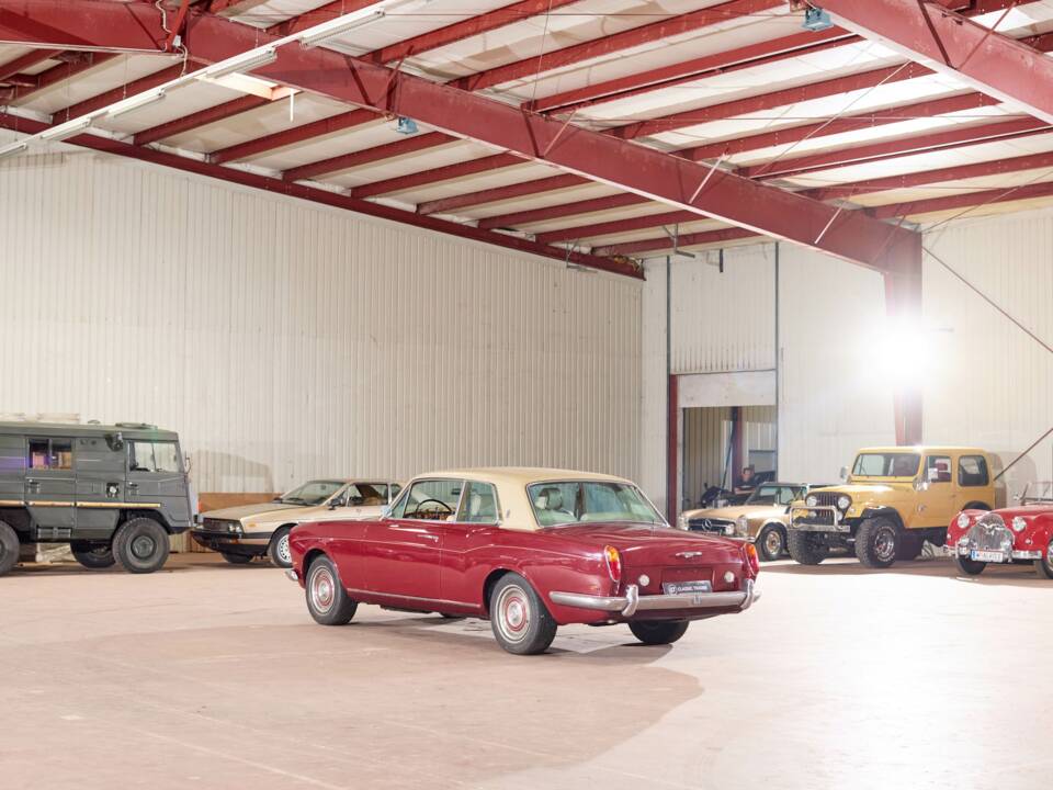 Image 10/62 of Rolls-Royce Silver Shadow I (1969)