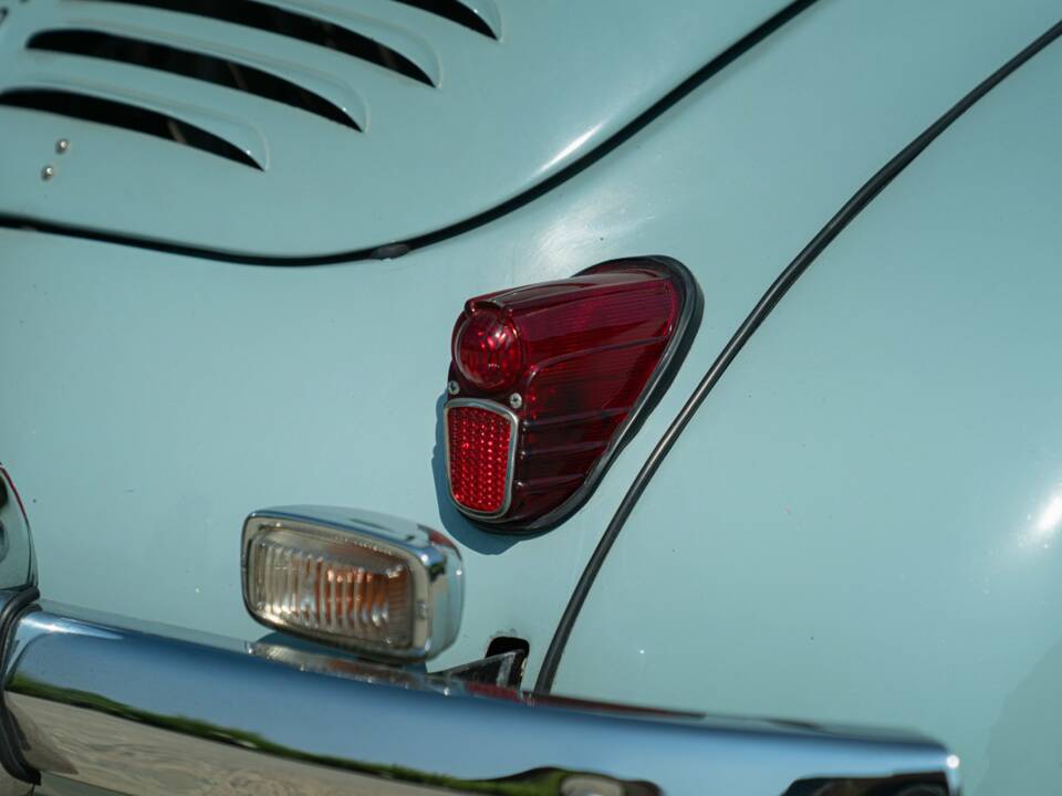 Image 29/50 of Renault 4 CV (1957)