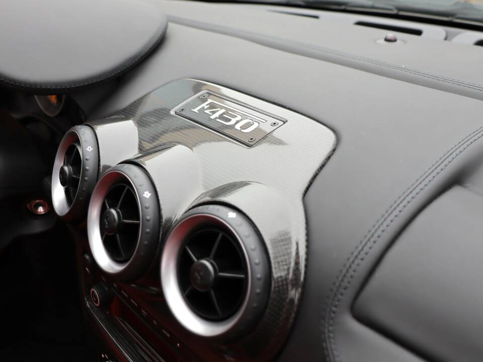 Afbeelding 30/50 van Ferrari F 430 (2007)