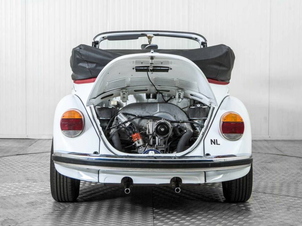 Bild 36/50 von Volkswagen Käfer 1303 LS (1976)