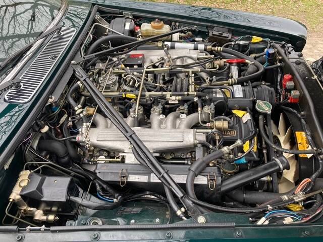 Bild 30/40 von Jaguar XJ 12 (1992)