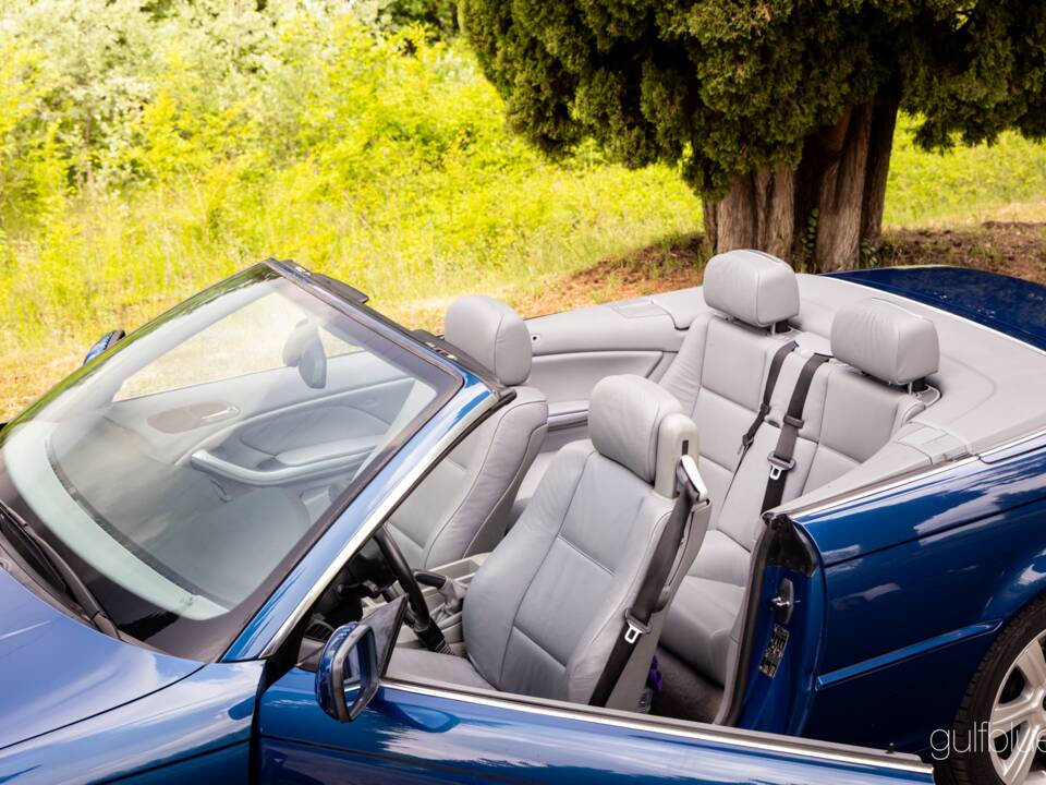 Image 43/56 of BMW 323Ci (2000)