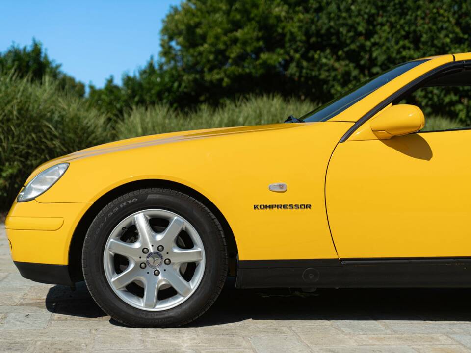 Immagine 29/50 di Mercedes-Benz SLK 200 (1997)