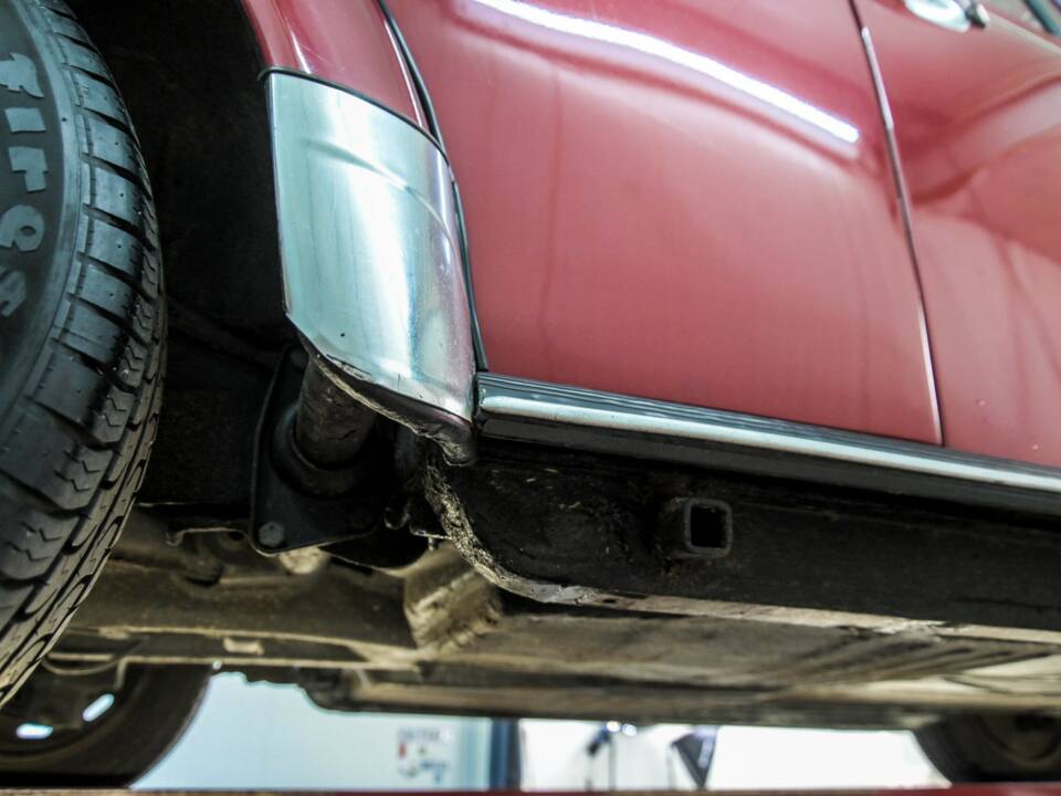 Image 49/50 of Volkswagen Beetle 1303 LS (1977)