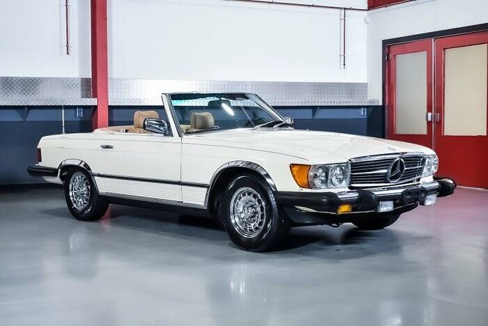 Immagine 1/7 di Mercedes-Benz 380 SL (1984)