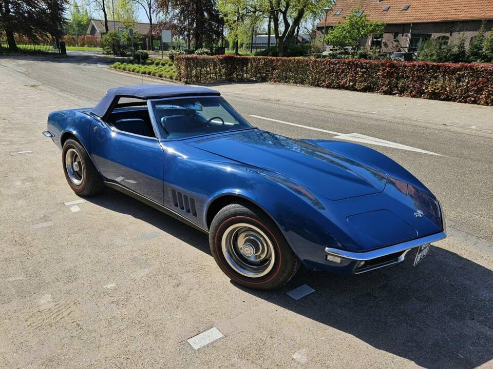 Bild 6/8 von Chevrolet Corvette Stingray (1968)