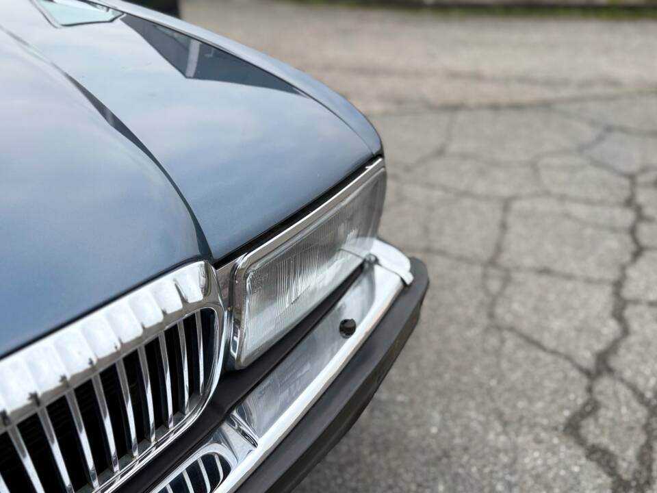 Immagine 25/31 di Jaguar XJ 40 (XJ-R) (1989)