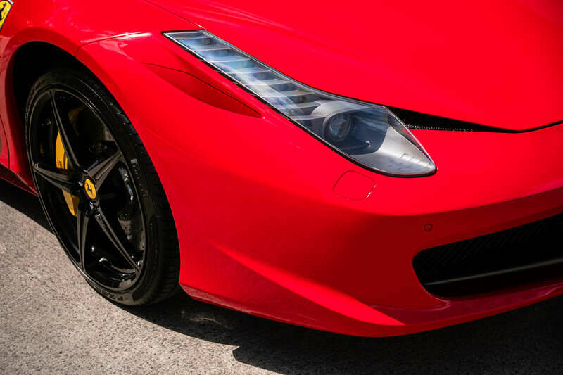 Image 42/50 of Ferrari 458 Italia (2012)