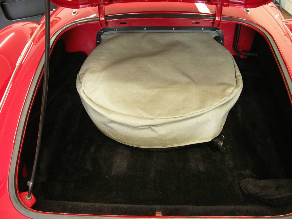 Image 11/31 of MG MGA 1600 (1959)