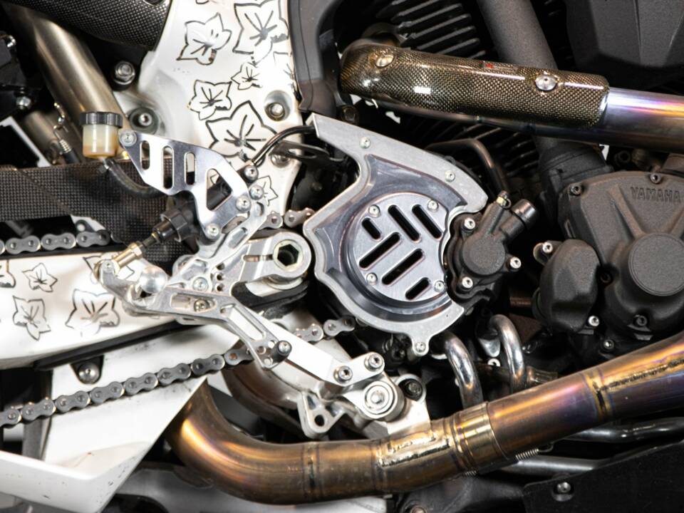Image 27/50 of Yamaha DUMMY (2007)