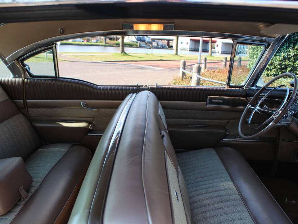 Image 17/29 of Cadillac 60 Special Fleetwood (1958)