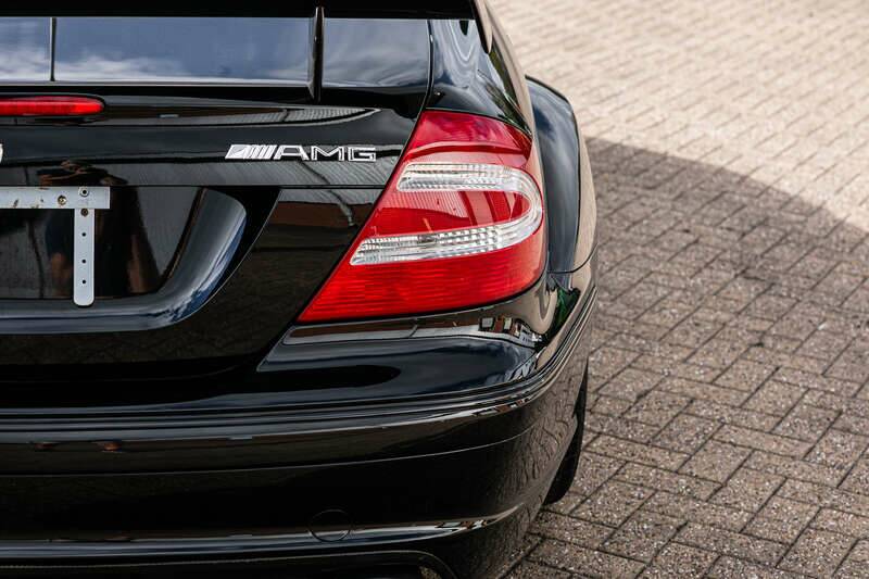 Image 19/50 of Mercedes-Benz CLK DTM AMG (2004)