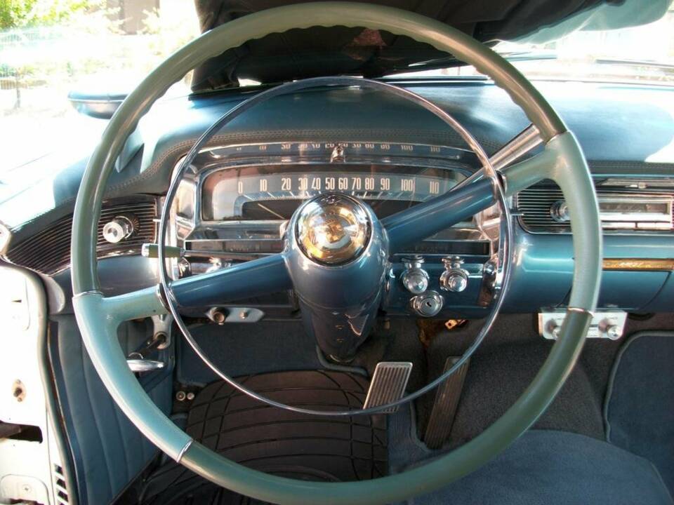 Image 8/8 of Cadillac 62 Coupe DeVille (1954)