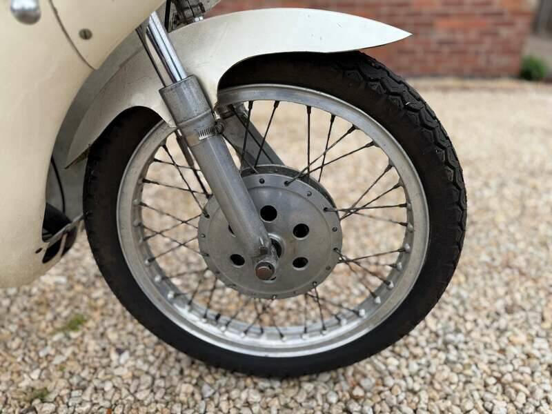 Bild 26/36 von BSA DUMMY (1970)