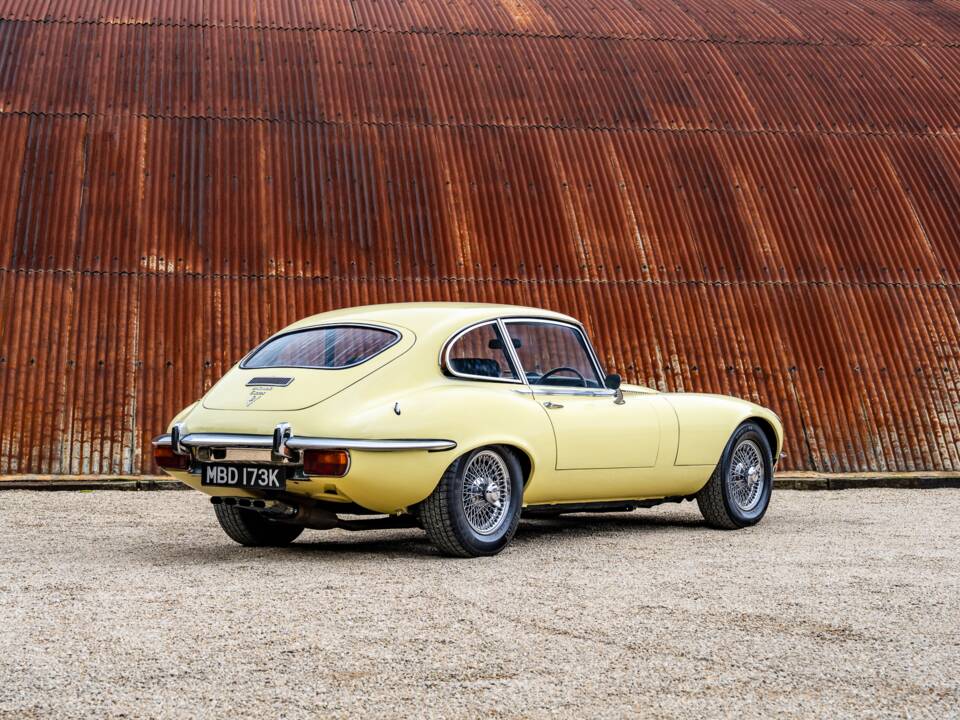 Bild 28/30 von Jaguar E-Type V12 (2+2) (1971)