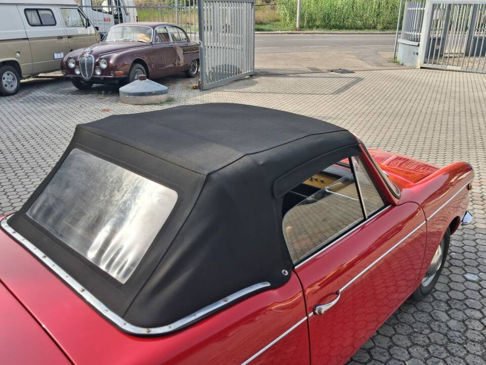 Image 6/20 of FIAT 750 Vignale Spider (1963)