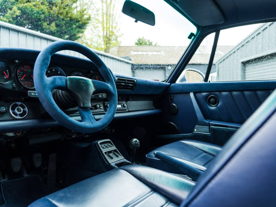 Afbeelding 43/61 van Porsche 911 Carrera 4 (1990)