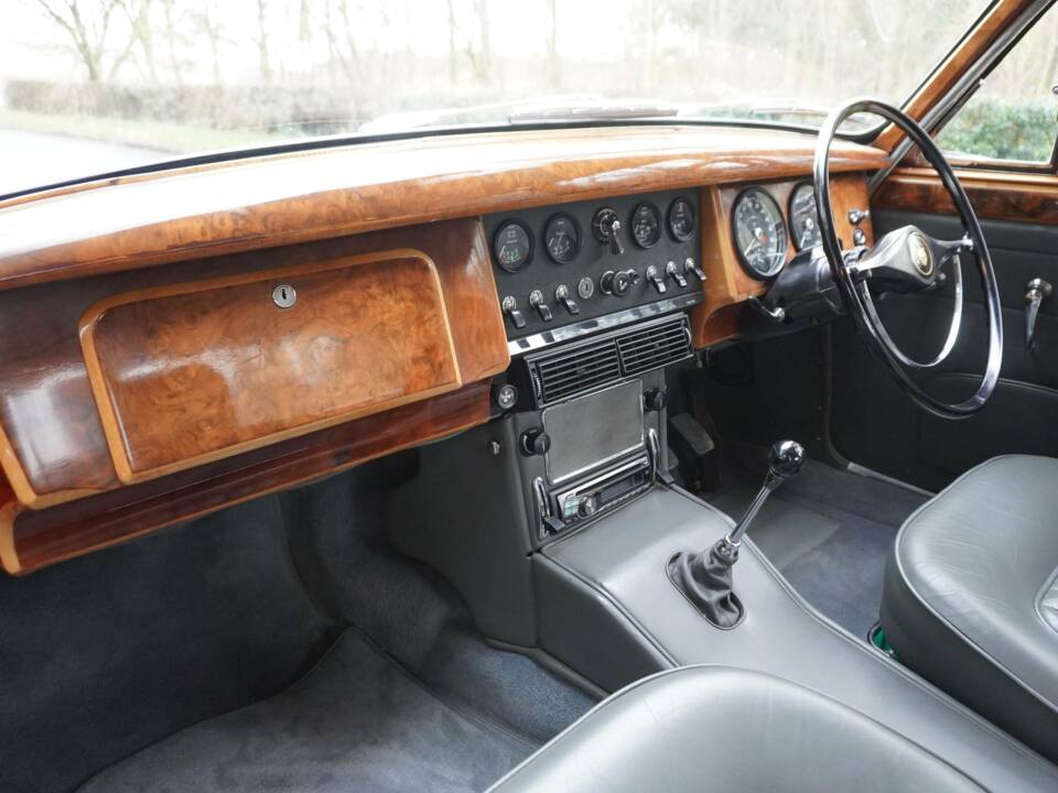 Bild 11/18 von Jaguar Mk II 3.8 (1964)