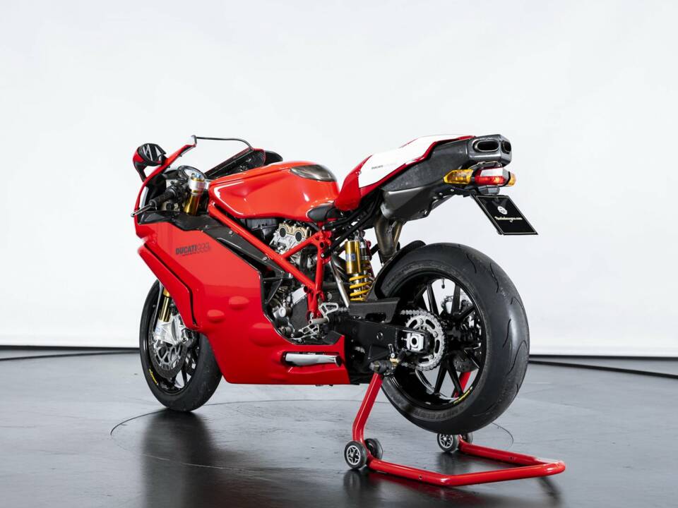 Bild 2/40 von Ducati DUMMY (2004)
