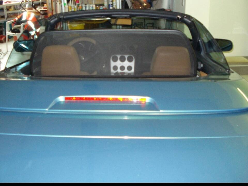 Immagine 7/8 di Alfa Romeo Spider 2.0 Twin Spark (2000)