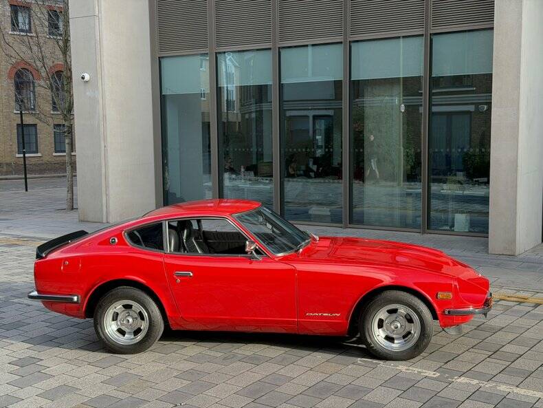 Image 32/50 of Datsun 240 Z (1972)