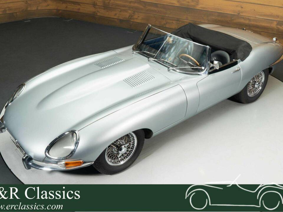 Image 1/19 of Jaguar E-Type 3.8 (1961)