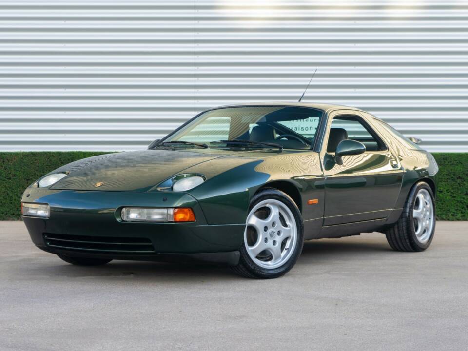 Afbeelding 1/46 van Porsche 928 GTS (1993)