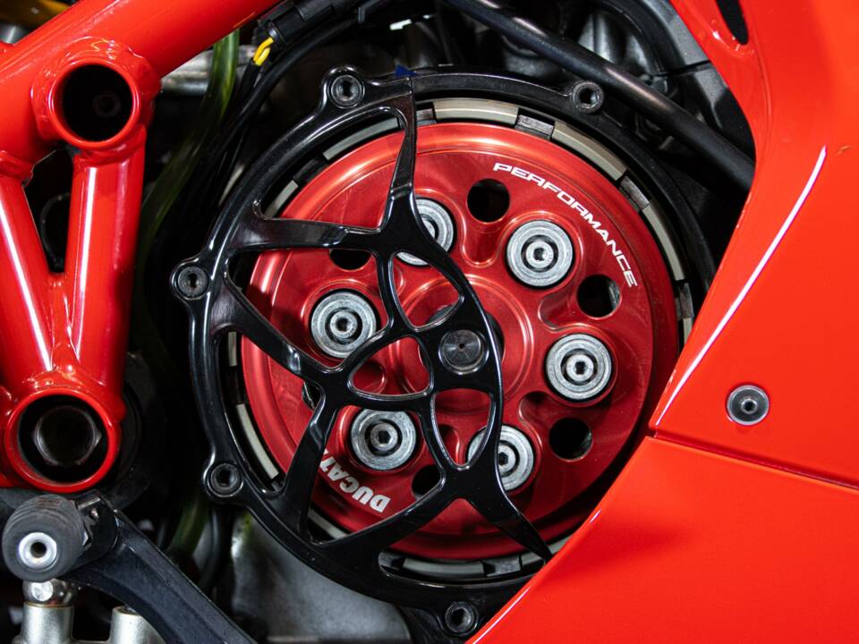 Immagine 47/50 di Ducati DUMMY (2011)