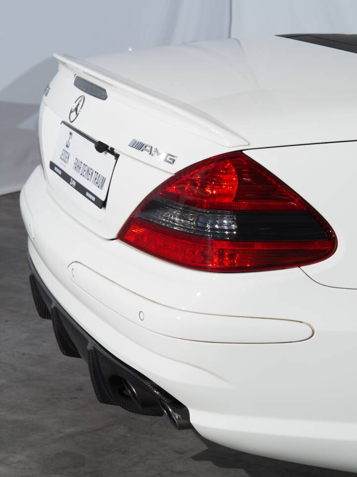 Immagine 32/49 di Mercedes-Benz SL 55 AMG (2006)