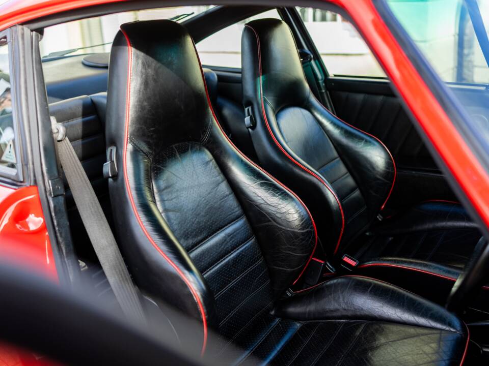 Bild 35/50 von Porsche 911 Carrera 3.2 (1989)