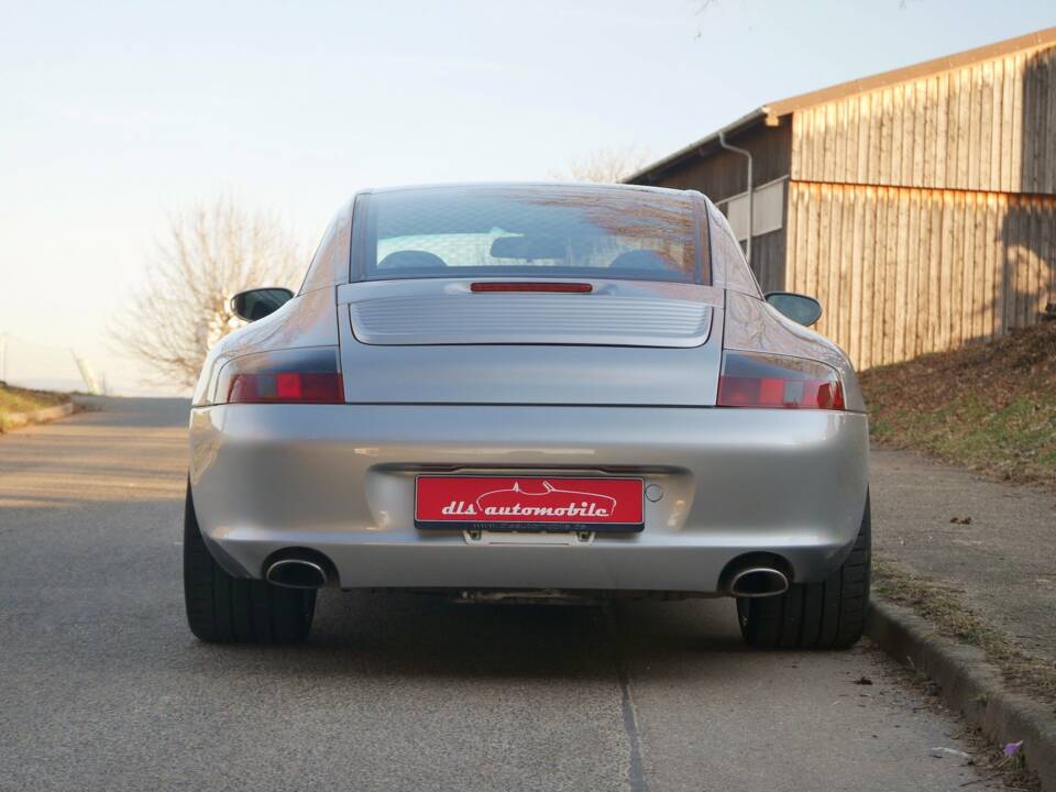 Image 19/31 of Porsche 911 Carrera (2002)