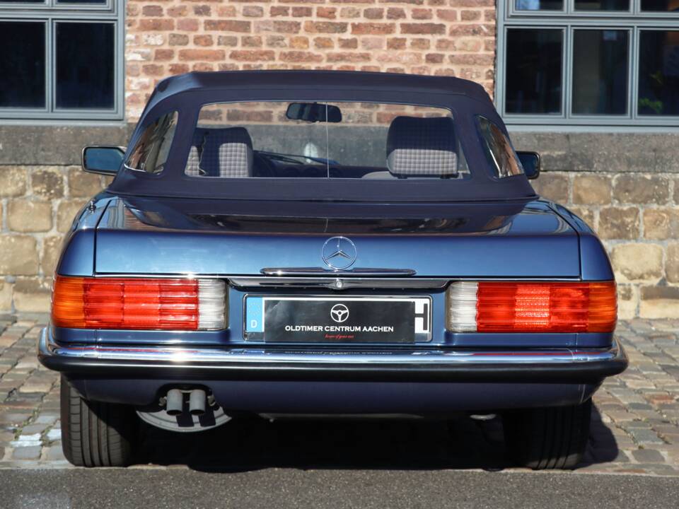 Image 4/43 of Mercedes-Benz 300 SL (1989)