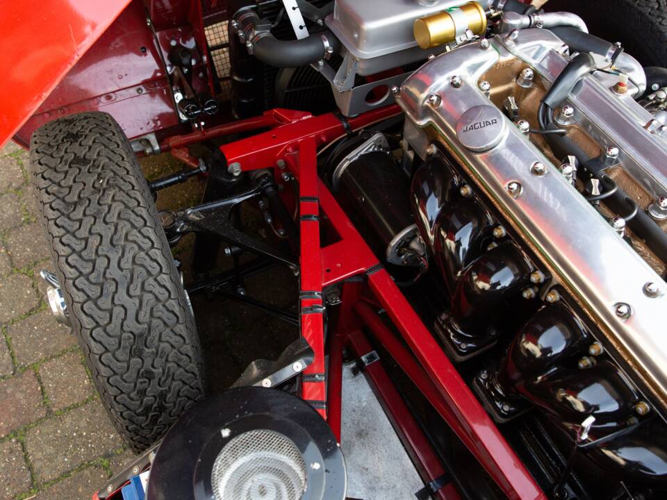 Image 27/50 of Jaguar E-Type 3.8 Flat Floor (1961)