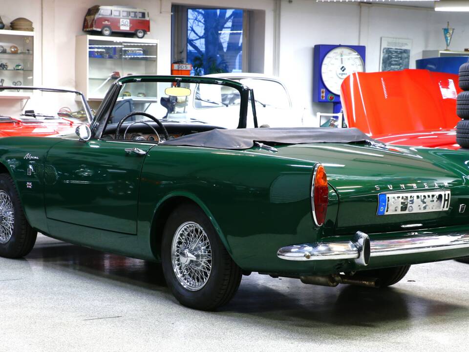 Image 6/29 of Sunbeam Alpine Mk V (1967)