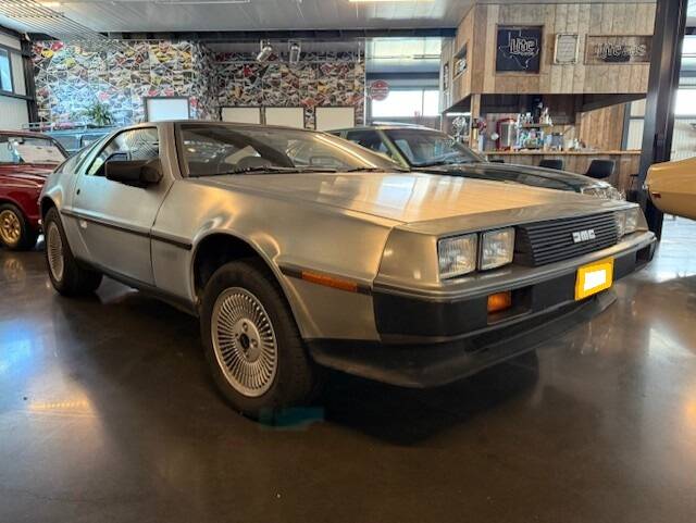 Immagine 2/19 di DeLorean DMC-12 (1981)