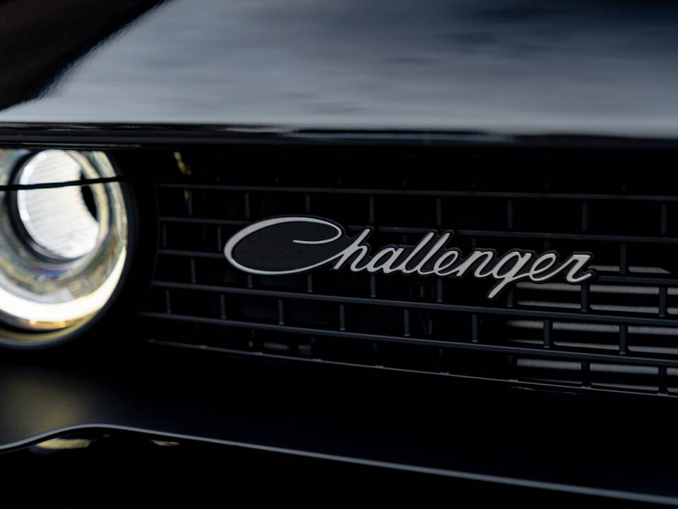 Image 15/86 of Dodge Challenger SRT "Black Ghost" (2023)